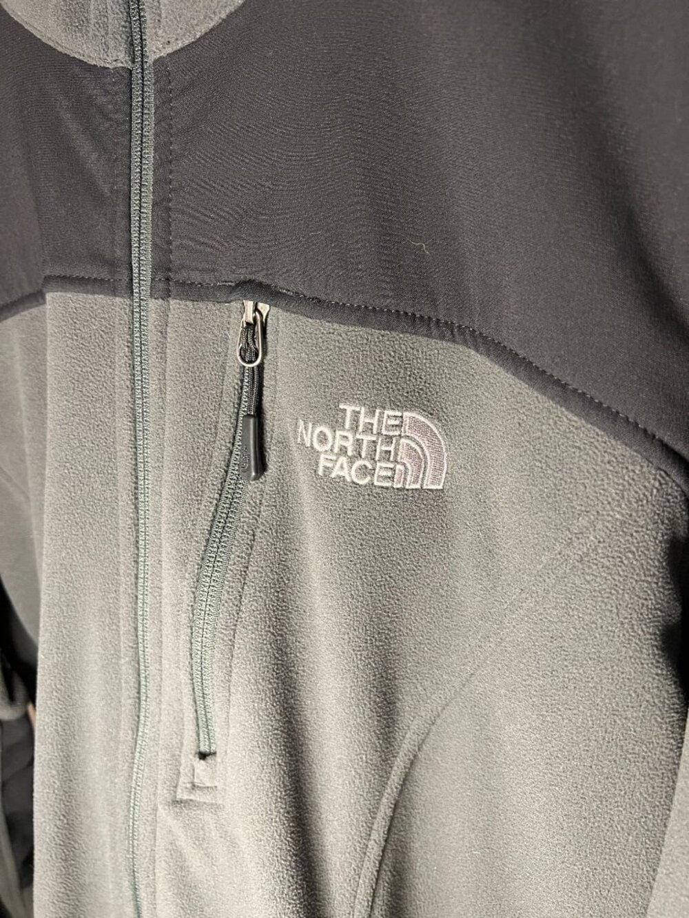 THE NORTH FACE Windstopper Hybrid Softshell Jacket Men's Size Large Black/Grey - Picture 4 of 8
